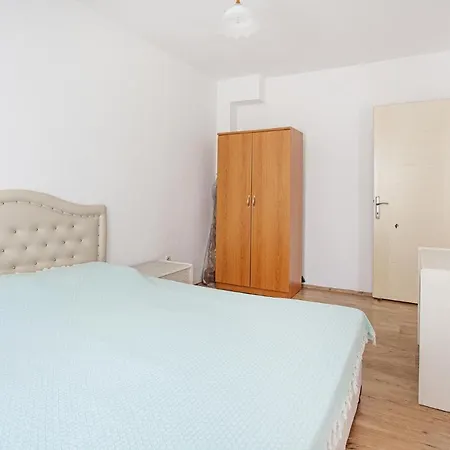 House W Balcony And Garden 1 Min To In 公寓 达特恰
