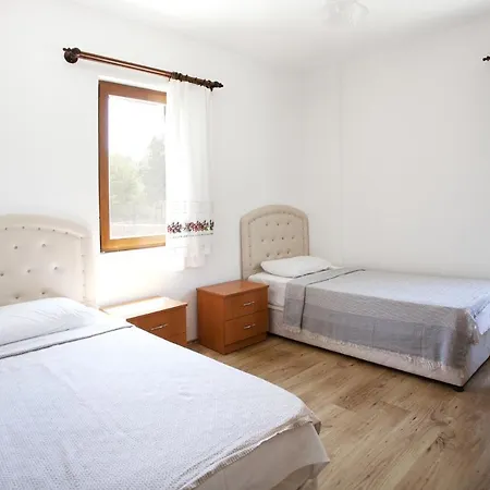 House W Balcony And Garden 1 Min To In Apartament Datça