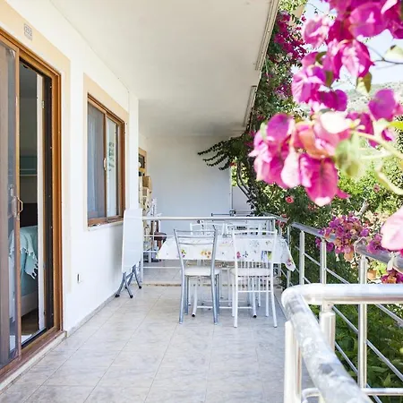 House W Balcony And Garden 1 Min To In Apartament *
