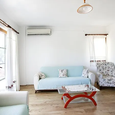 House W Balcony And Garden 1 Min To In *